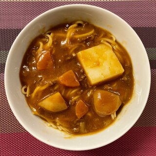 残りのカレーとうどんの素で　ちからカレーうどん